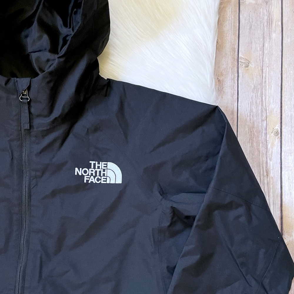 The North Face Men’s Up & Over Anorak Pullover Jacket In Black - Picture 3 of 9